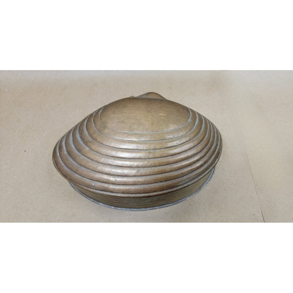 Vintage Brass Clam Shell Trinket Box Hinged Decorative Jewelry Keepsake Case